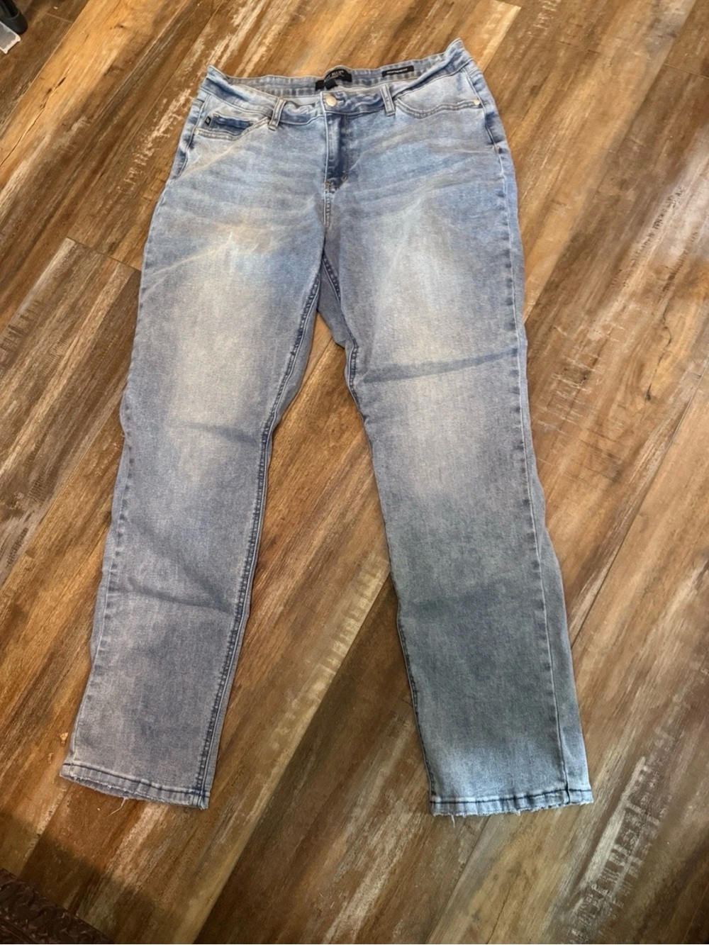 Women’s Judy Blue Jeans Size 13 juniors 13/31 Boyfriend Fit Faded Stretch